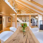 Lägenhet Maisonettewohnung Am Woessener
